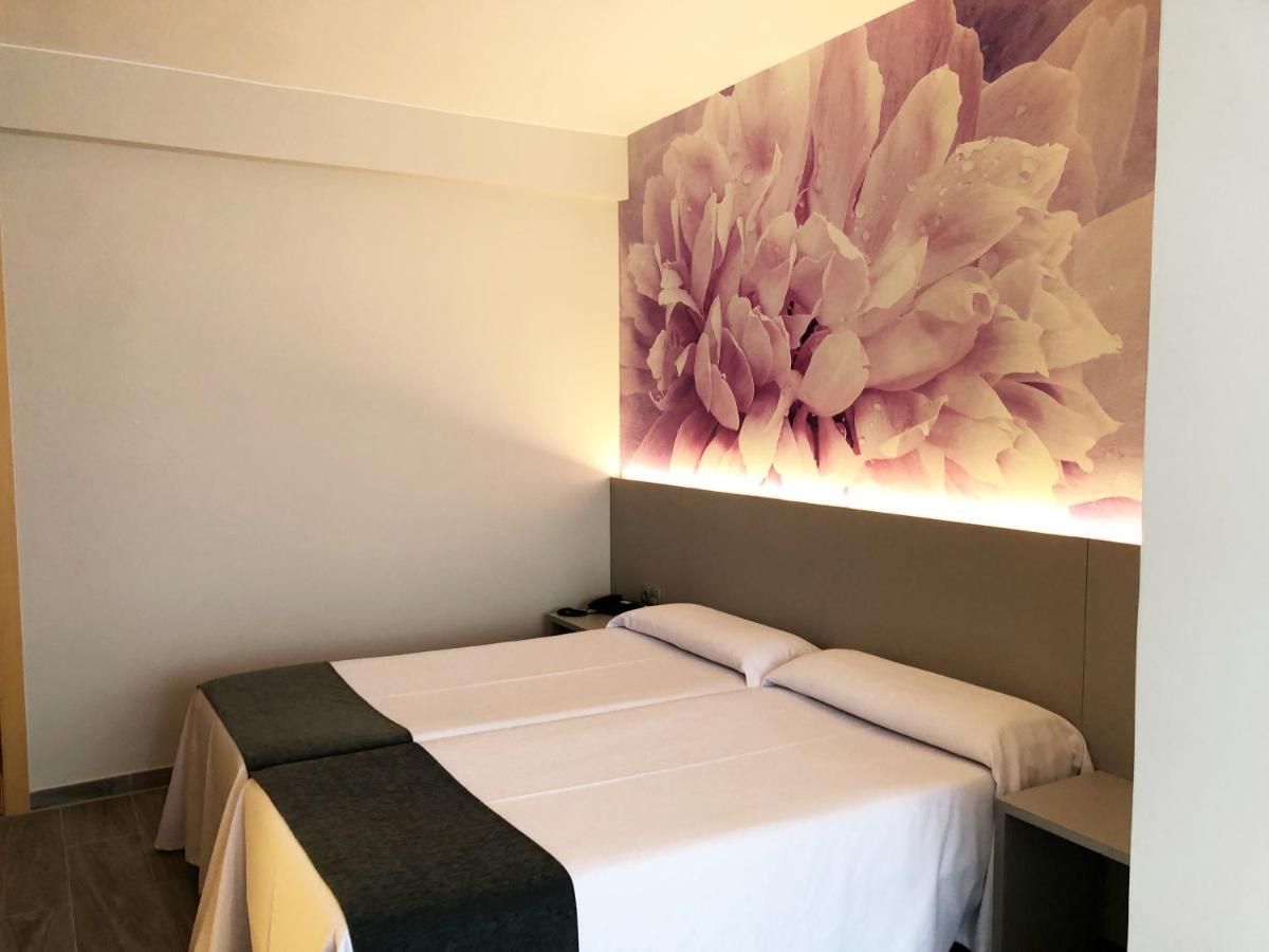 Hotel Maria del Mar Lloret de Mar Esterno foto